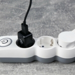 Extension Cord 2E with 5 sockets and a switch 3G1.0, 3m, white