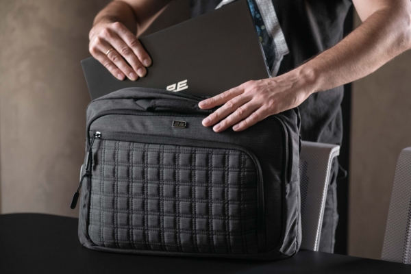 Laptop bag 2E CBN9198BK, CrossSquares 16″, Black