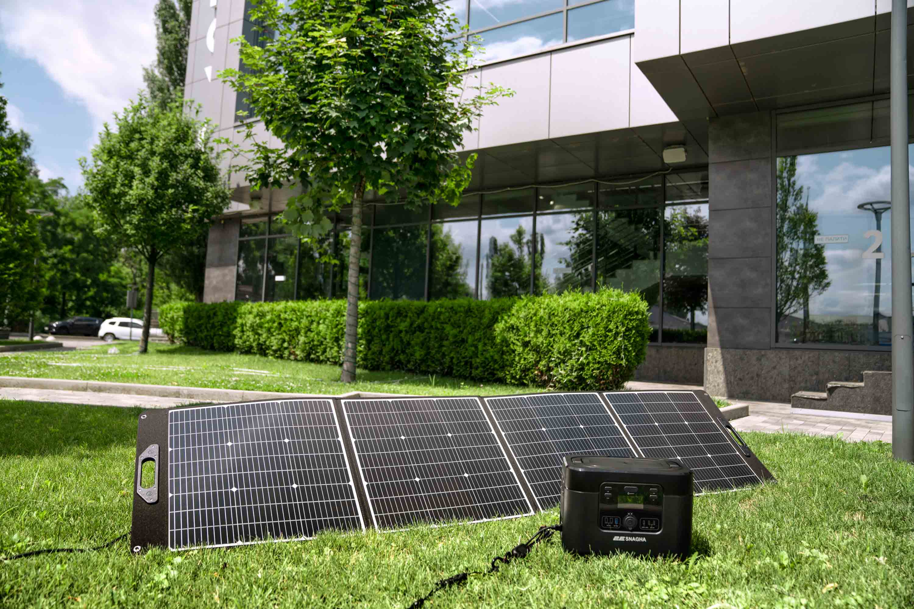Портативні сонячні панелі 2Е – помічники, що гарантують енергонезалежність будь-де й за будь-яких умов