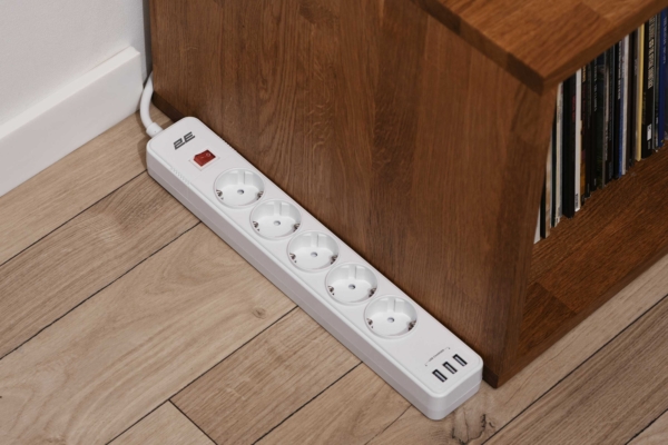 2E Surge protector with switch, G*1.5мм, 3*USB-A, 2m, white