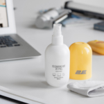 2E Cleaning kit PILL for office equipment (liquid 140ml, whipe 20cm), white-yellow