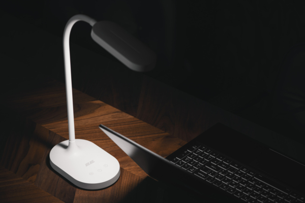 2E Table Lamp with battery 9W 3000K 4000K 5700K 2200mAh USB-С white