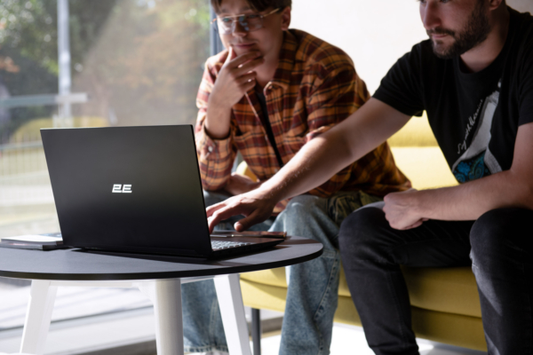 2E Laptop Imaginary 15.6″ NL57AU-15UA25-W11H8